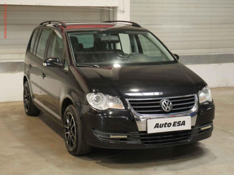 Volkswagen Touran - hlavní fotka inzerátu