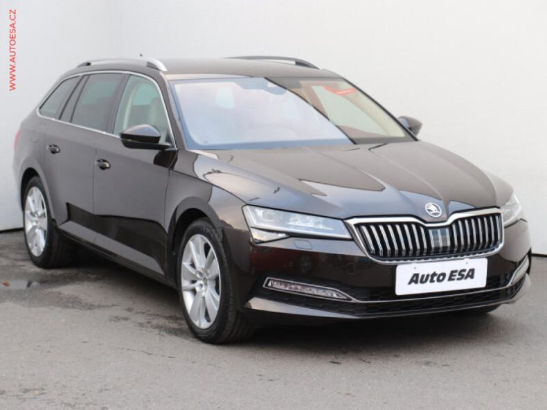 Škoda Superb - hlavní foto