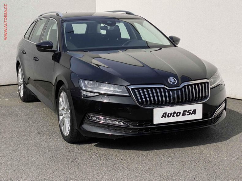 Škoda Superb - hlavní foto
