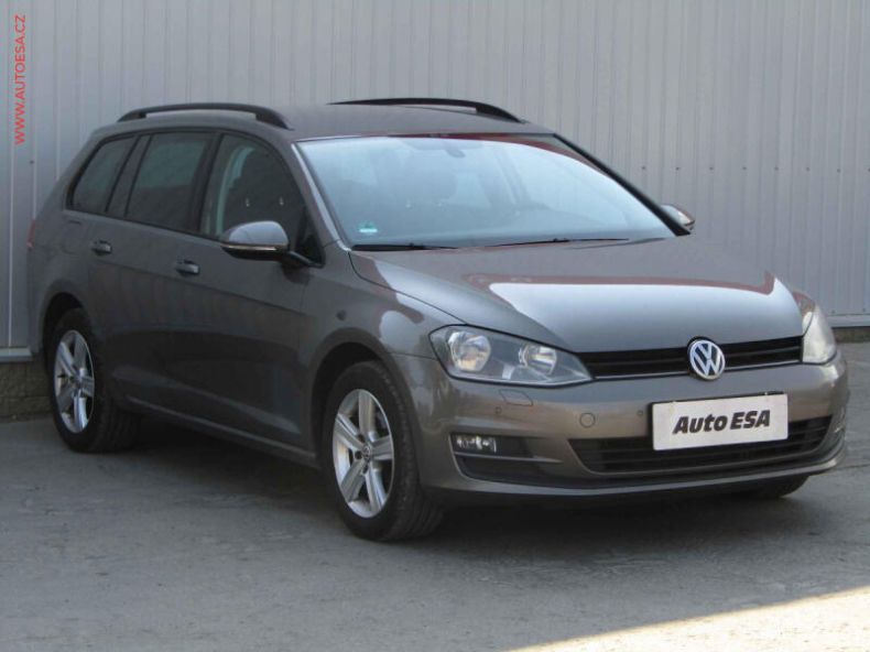 Volkswagen Golf - hlavní foto