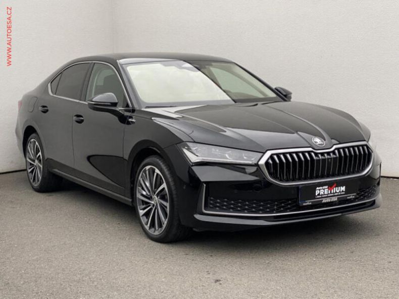 Škoda Superb - hlavní foto