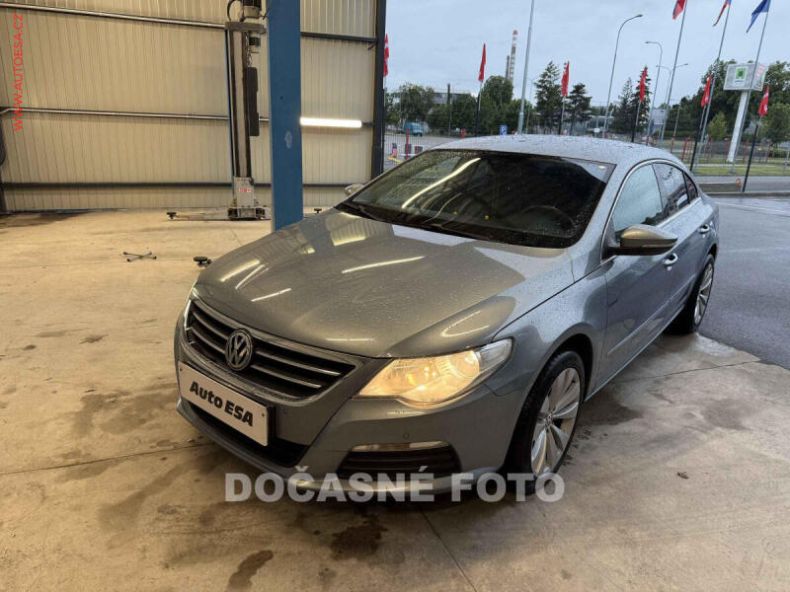 Volkswagen Passat - hlavní fotka inzerátu