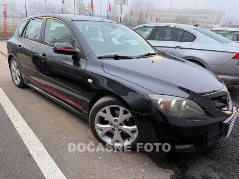 Mazda 3 - hlavní fotka