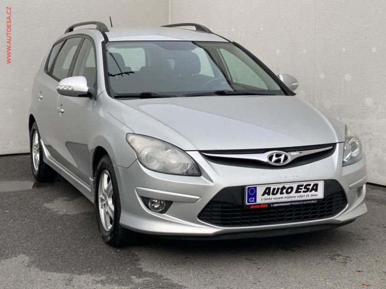 Hyundai i30 - hlavní foto