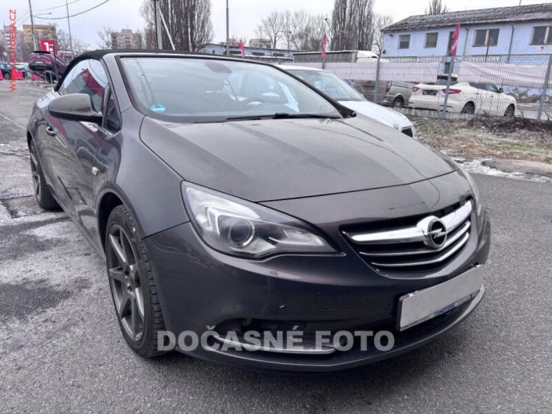 Opel Cascada - hlavní foto
