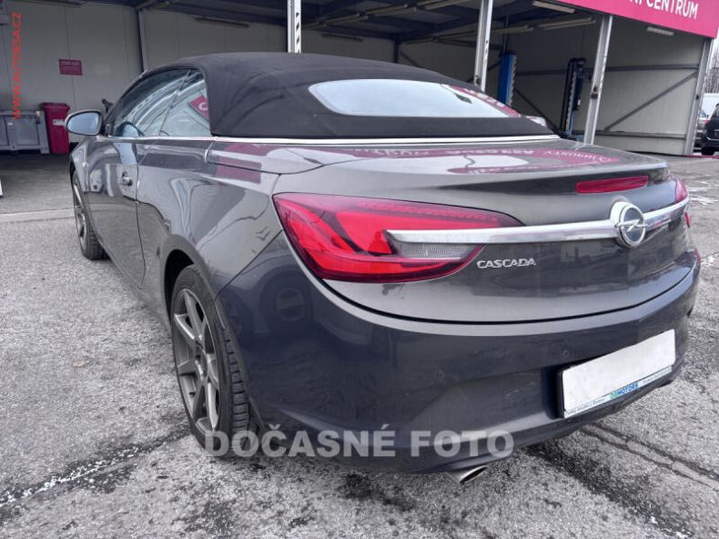 Opel Cascada - hlavní fotka