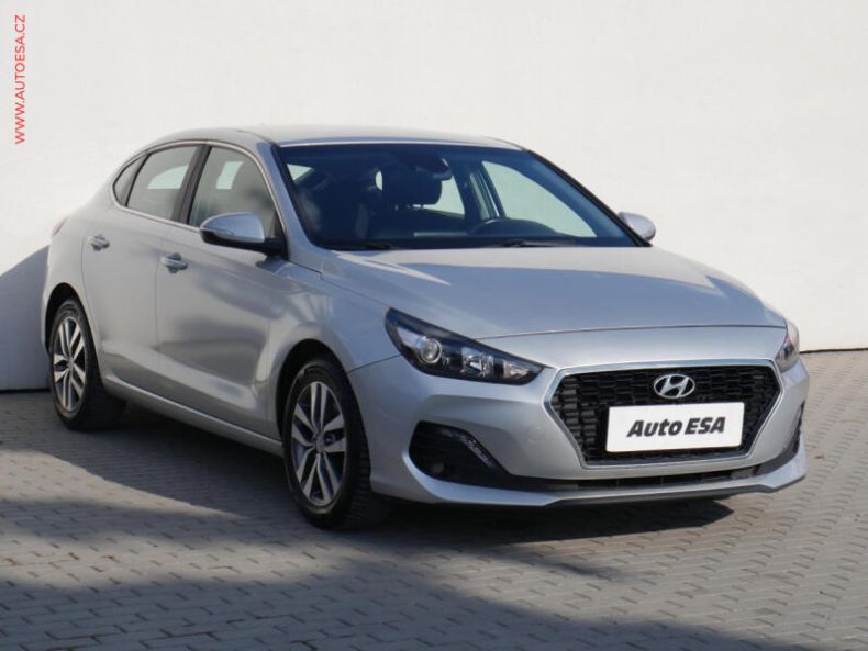 Hyundai i30 - hlavní foto