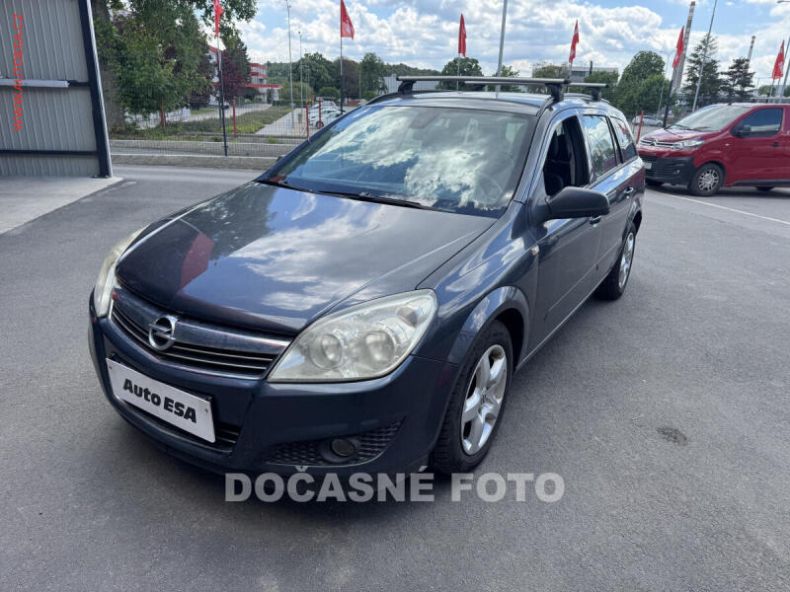 Opel Astra - hlavní fotka inzerátu
