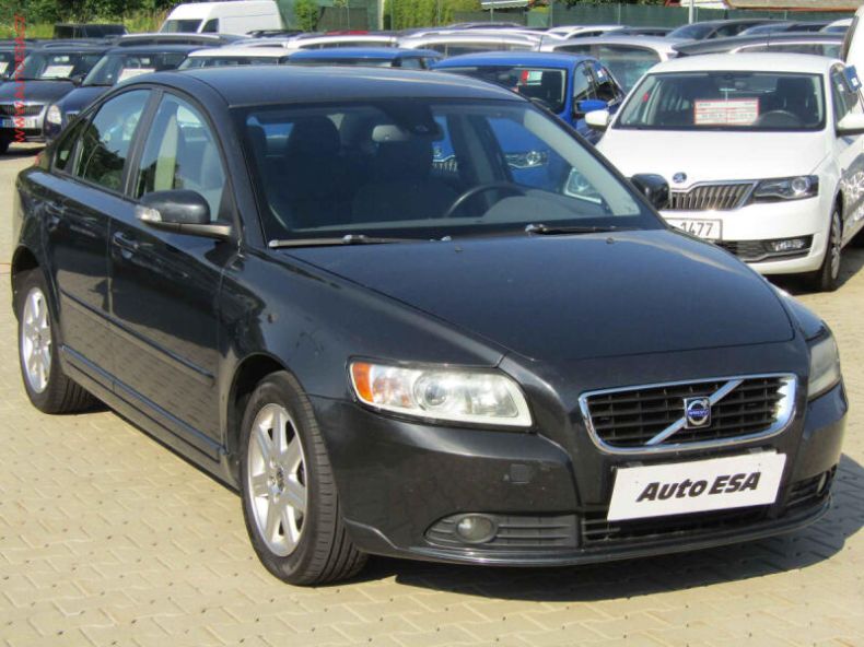 Volvo S40 - hlavní foto