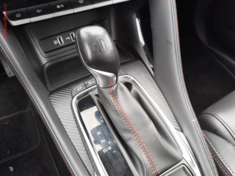 MG ZS - hlavní fotka