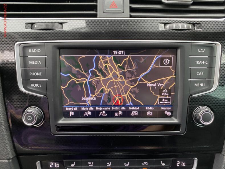 Volkswagen Golf - hlavní fotka