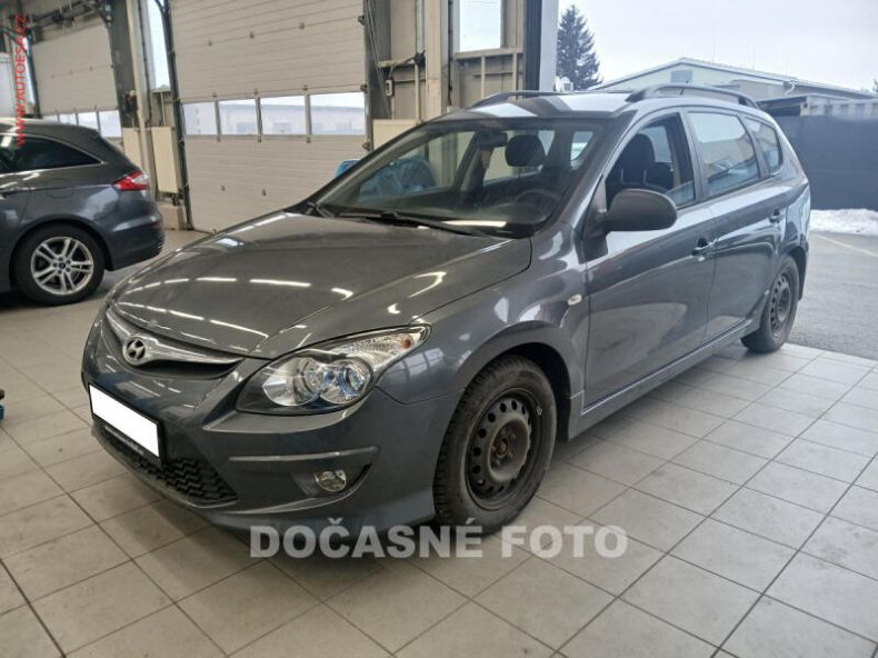 Hyundai i30 - hlavní foto