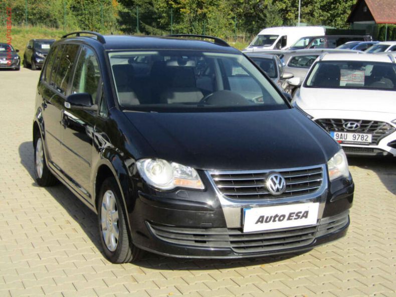 Volkswagen Touran - hlavní fotka inzerátu