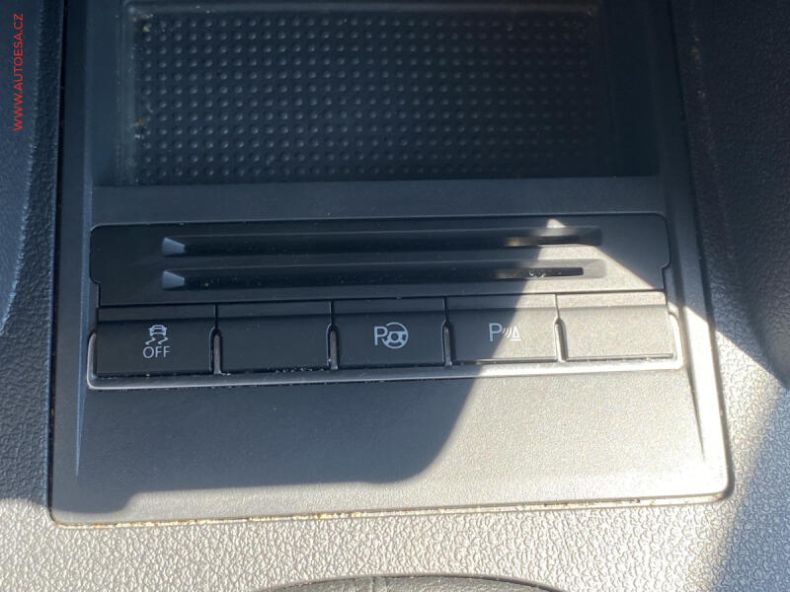 Volkswagen Touran - hlavní fotka