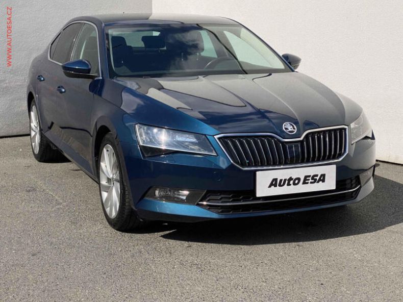 Škoda Superb - hlavní foto