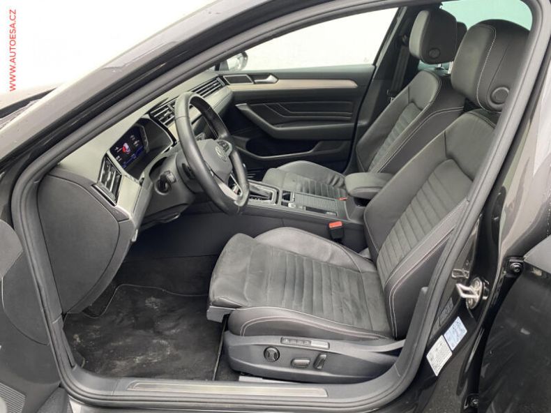 Volkswagen Passat - hlavní fotka