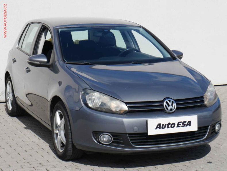 Volkswagen Golf - hlavní foto