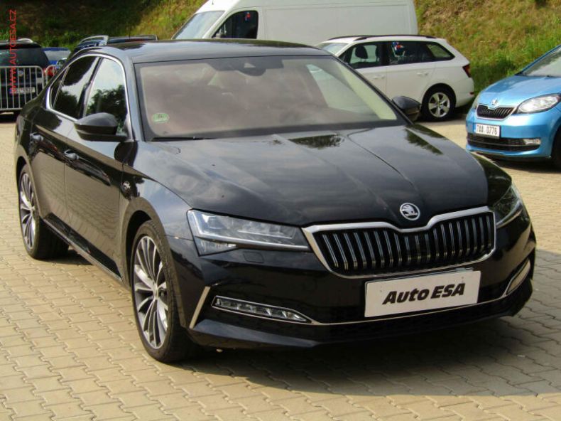 Škoda Superb - hlavní fotka