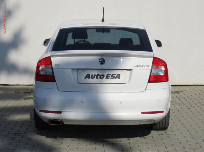 Škoda Octavia - hlavní fotka