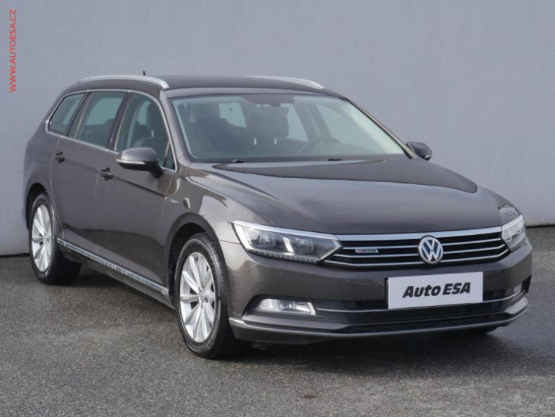 Volkswagen Passat - hlavní fotka inzerátu