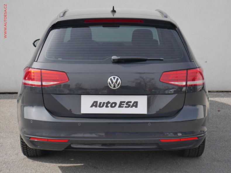 Volkswagen Passat - hlavní fotka
