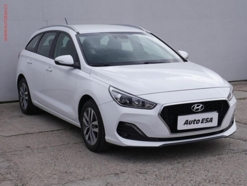 Hyundai i30 - hlavní foto