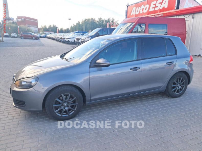 Volkswagen Golf - hlavní foto