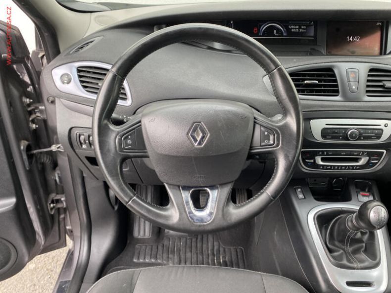 Renault Scénic - hlavní fotka