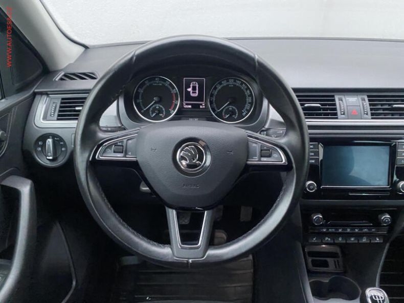 Škoda Rapid - hlavní fotka