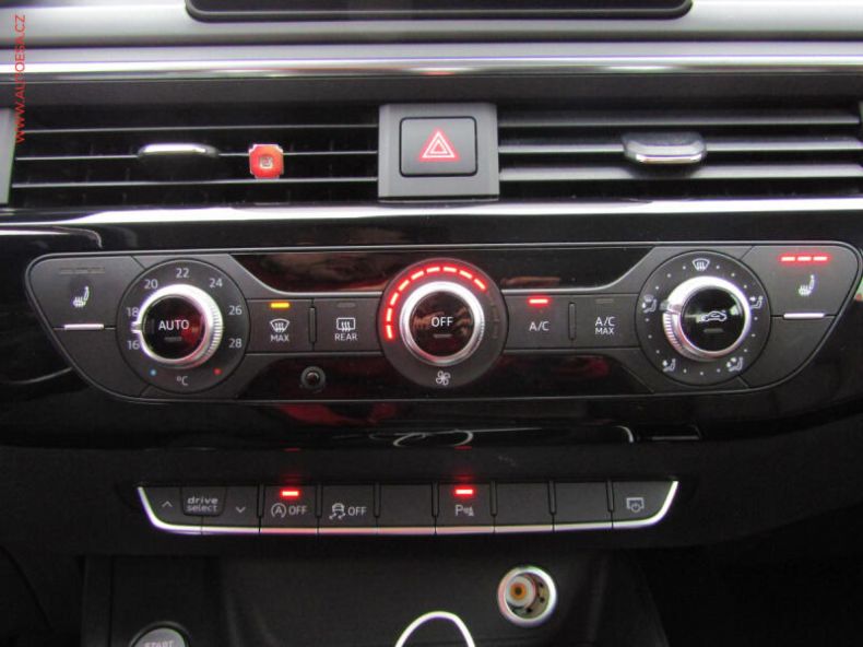 Audi A4 - hlavní fotka