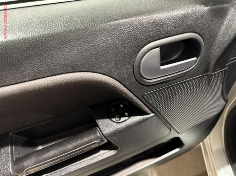 Ford Fusion - hlavní fotka