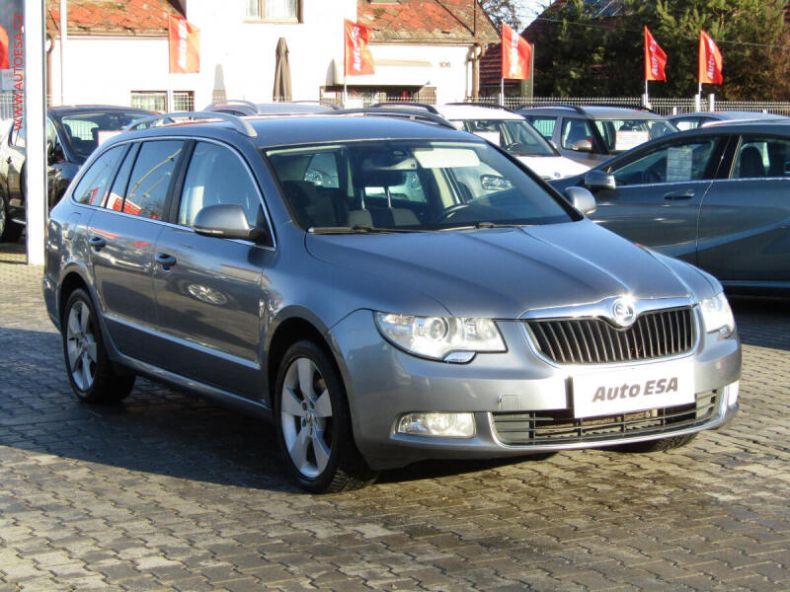 Škoda Superb - hlavní foto