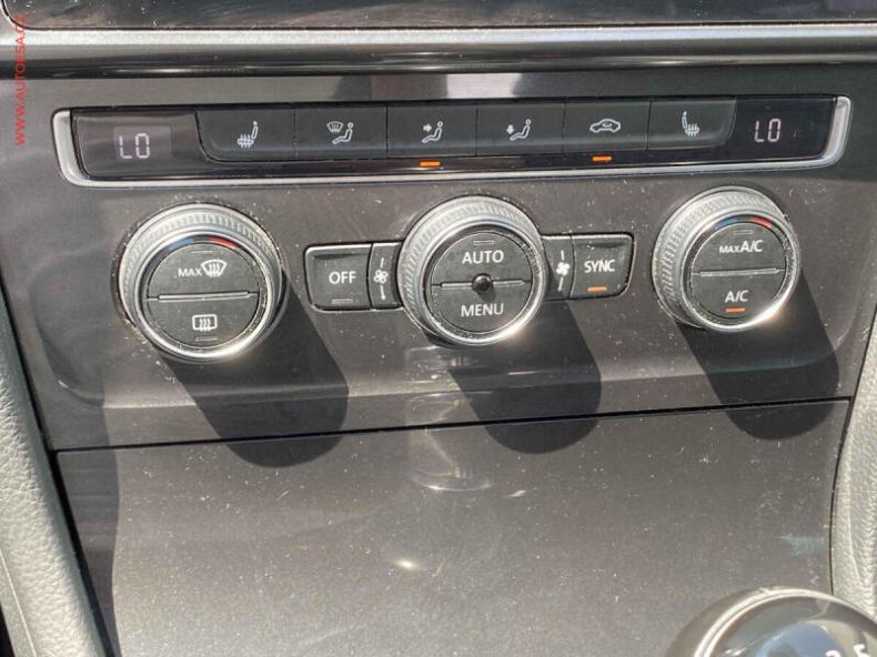 Volkswagen Golf - hlavní fotka