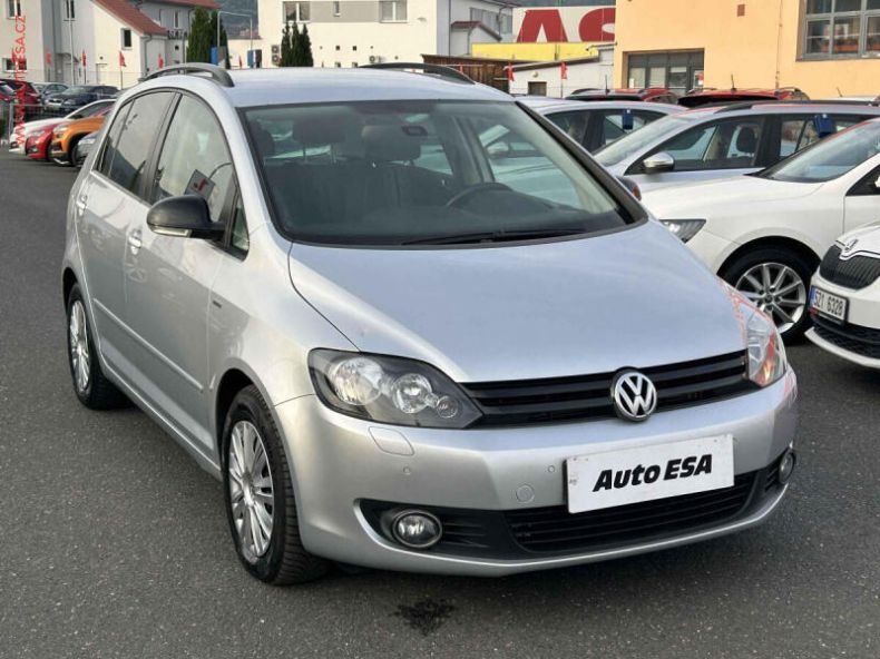 Volkswagen Golf - hlavní foto