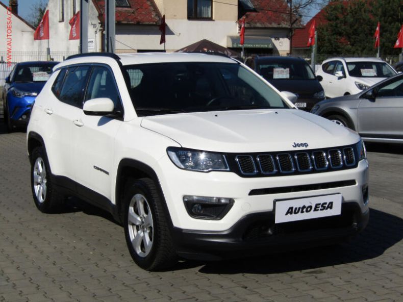 Jeep Compass - hlavní foto