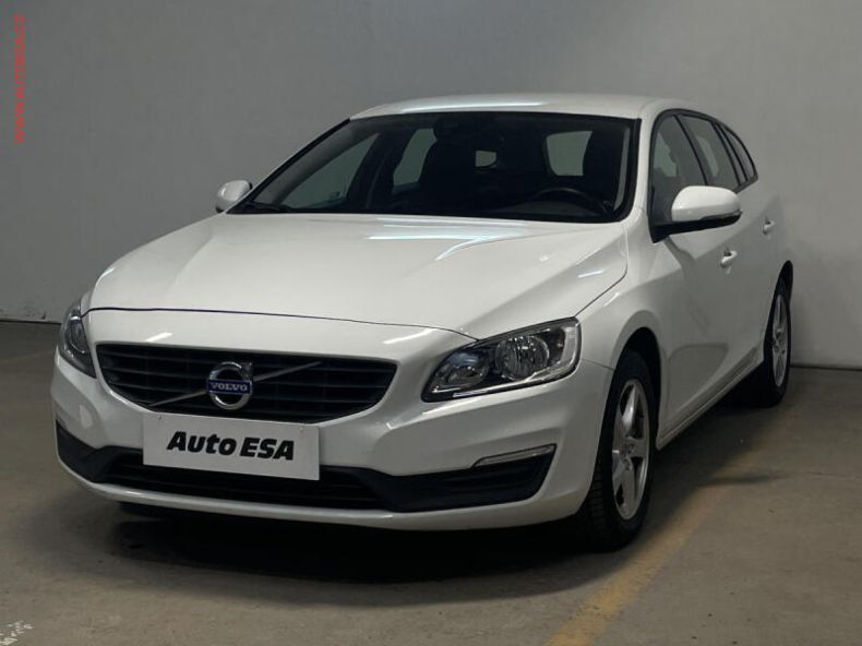 Volvo V60 - hlavní fotka