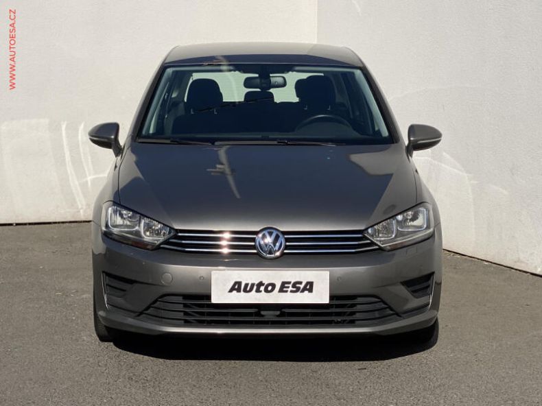 Volkswagen Golf - hlavní fotka