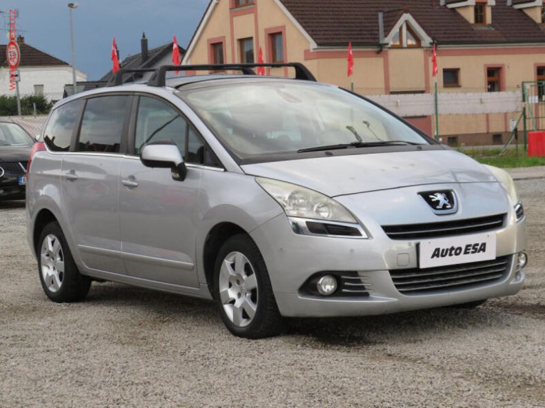 Peugeot 5008 - hlavní foto