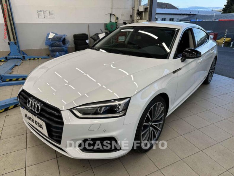 Audi A5 - hlavní foto