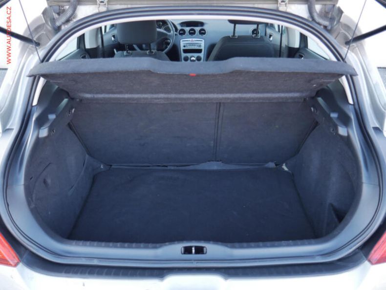 Peugeot 308 - hlavní fotka