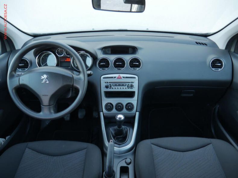 Peugeot 308 - hlavní fotka