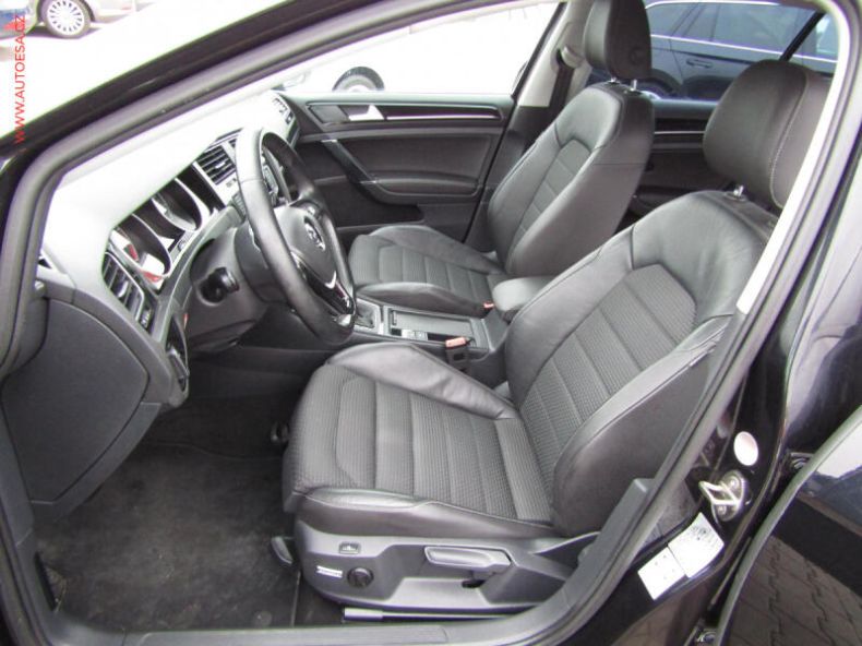 Volkswagen Golf - hlavní fotka