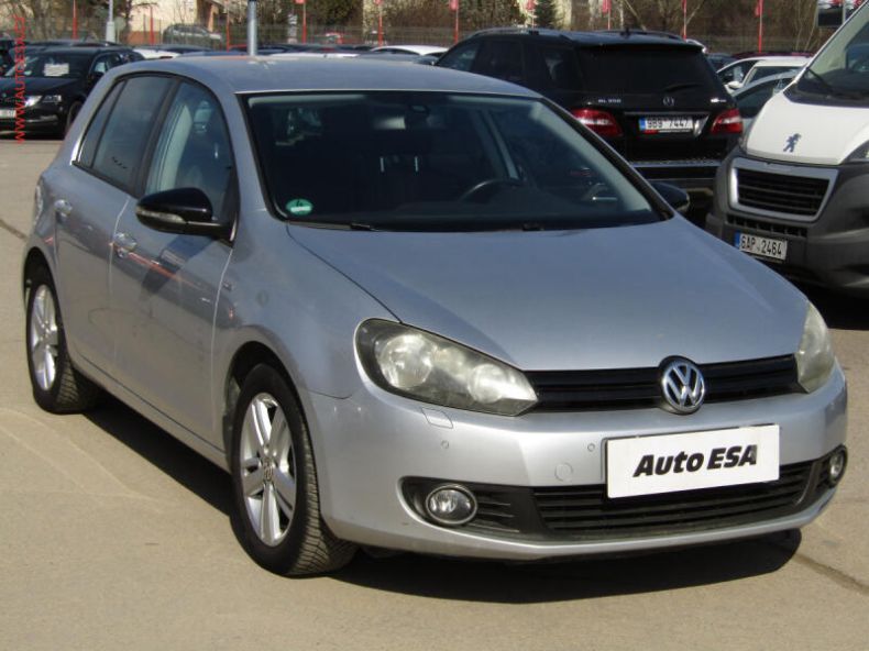 Volkswagen Golf - hlavní foto