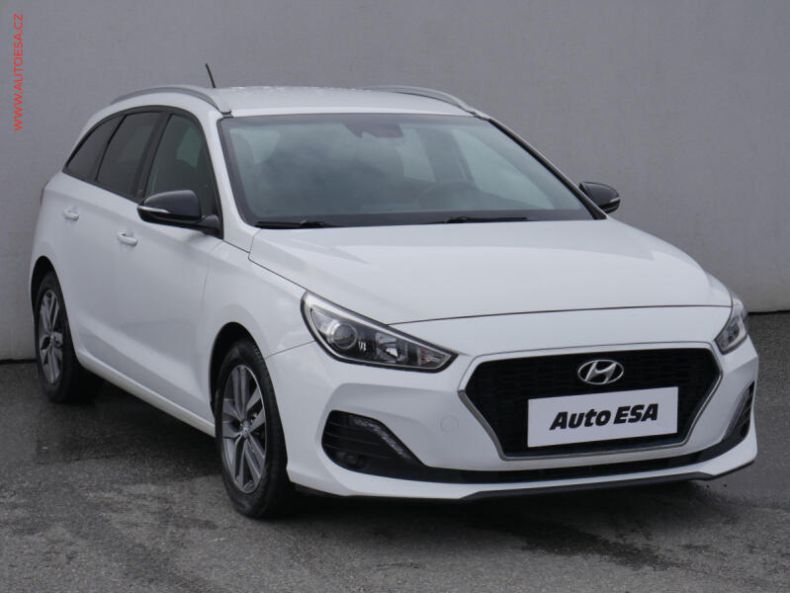 Hyundai i30 - hlavní foto