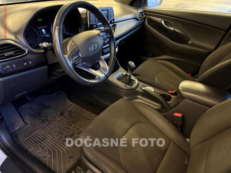 Hyundai i30 - hlavní fotka