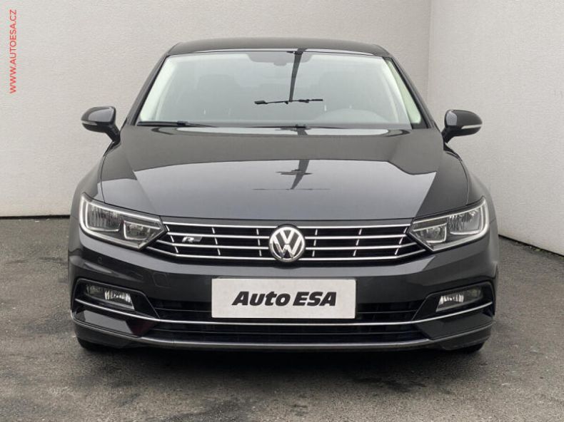Volkswagen Passat - hlavní fotka