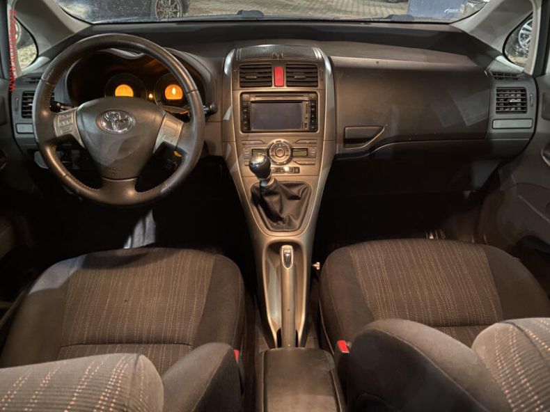Toyota Auris - hlavní fotka