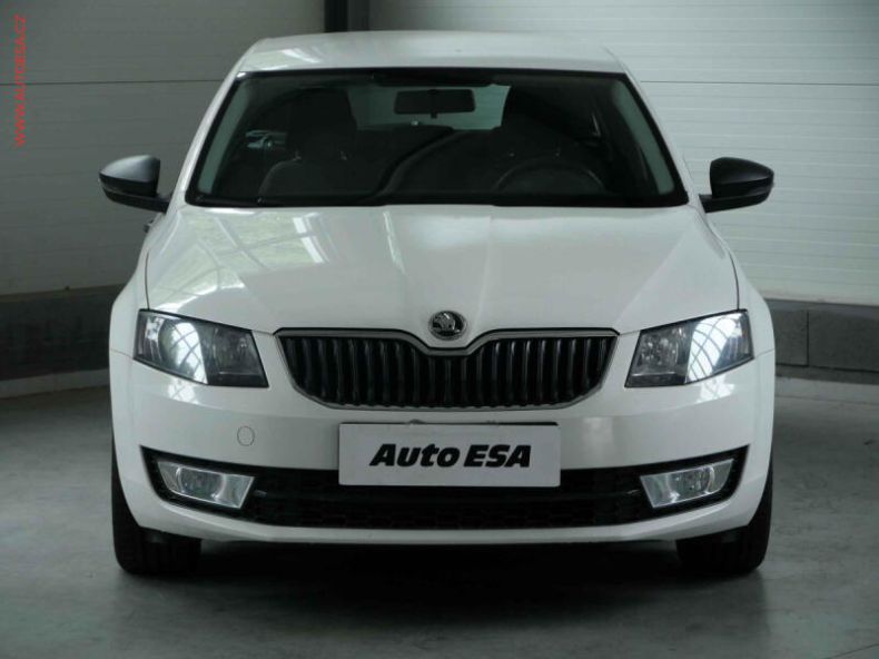 Škoda Octavia - hlavní fotka