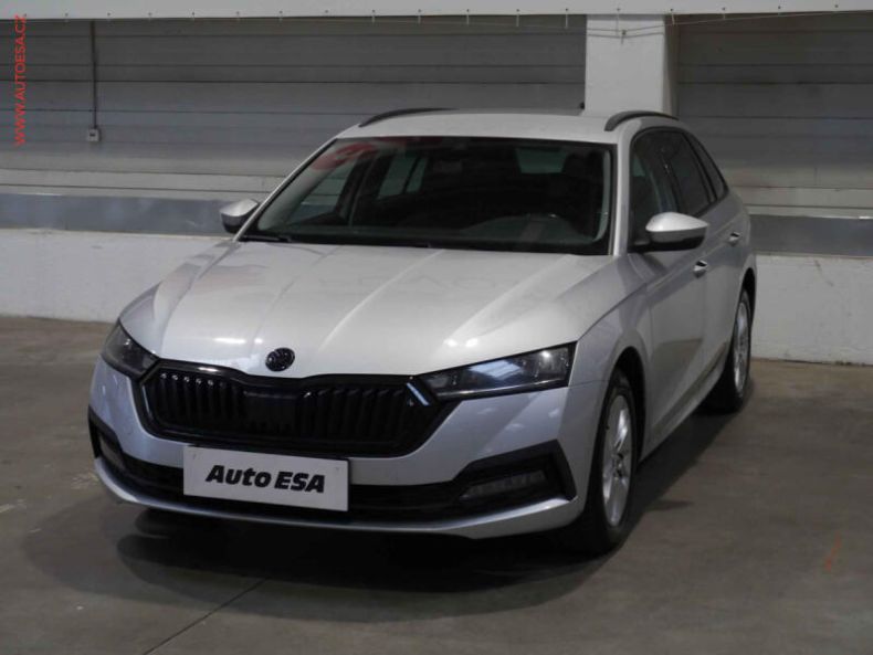 Škoda Octavia - hlavní fotka