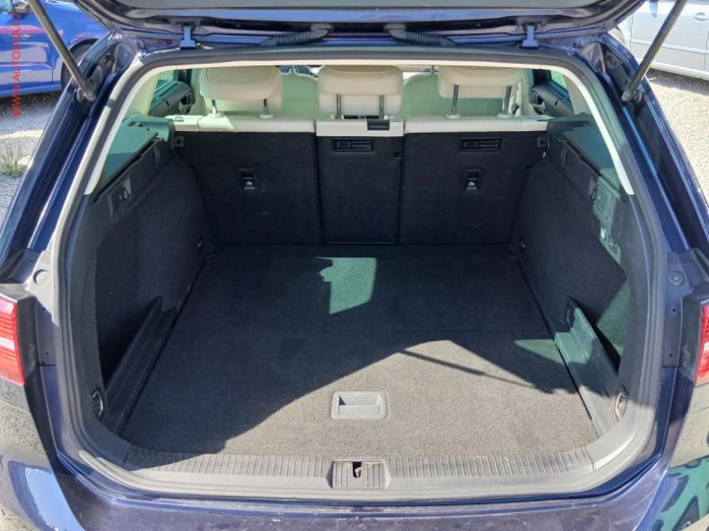 Volkswagen Passat - hlavní fotka